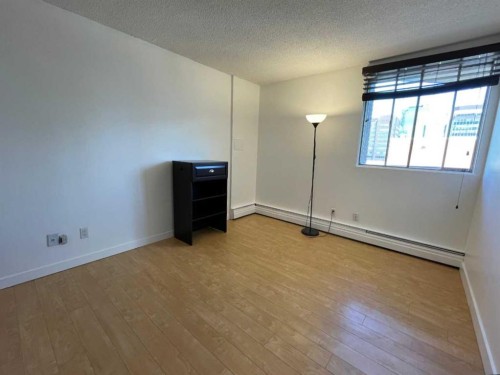 808-340 14 Avenue Sw, Calgary, AB - Indoor Photo Showing Other Room