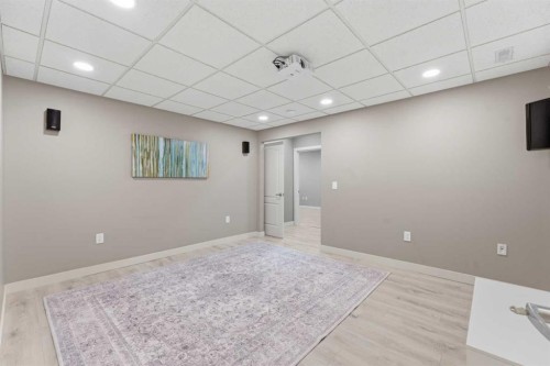 55 Marquis Green Se, Calgary, AB - Indoor