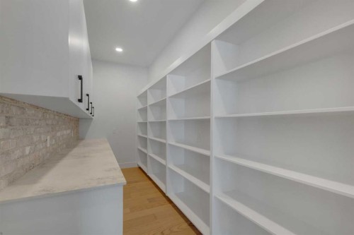 30 Roselawn Crescent Nw, Calgary, AB - Indoor Photo Showing Other Room