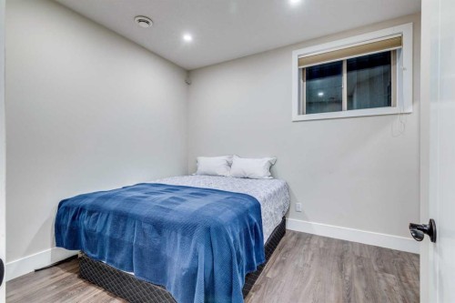 61 Masters Landing Se, Calgary, AB - Indoor Photo Showing Bedroom