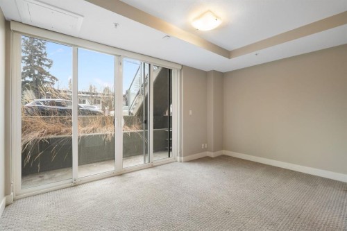 102-1808 27 Avenue Sw, Calgary, AB - Indoor Photo Showing Other Room