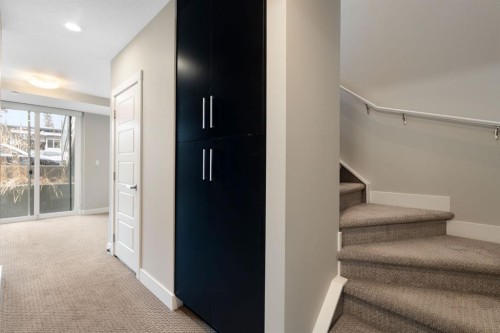 102-1808 27 Avenue Sw, Calgary, AB - Indoor Photo Showing Other Room