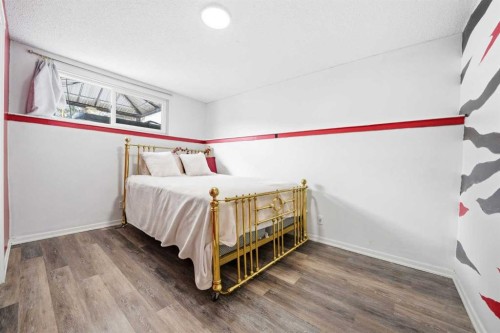 941 Macleod Trail Sw, High River, AB - Indoor Photo Showing Bedroom