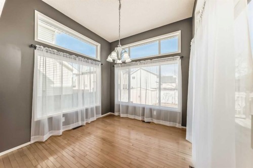 131 Somerside Crescent Sw, Calgary, AB 