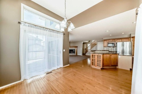 131 Somerside Crescent Sw, Calgary, AB 
