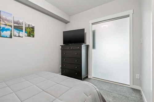 3203-99 Copperstone Park Se, Calgary, AB - Indoor Photo Showing Bedroom