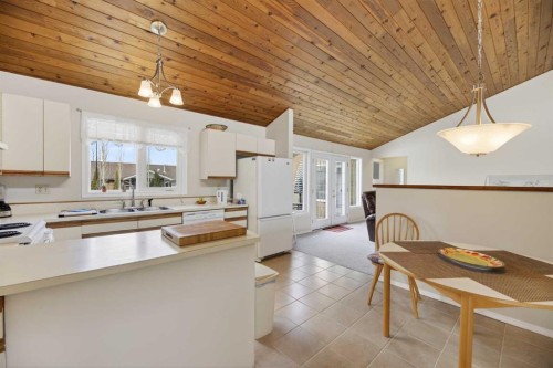 5350 57 Avenue, Olds, AB - Indoor Photo Showing Kitchen With Double Sink
