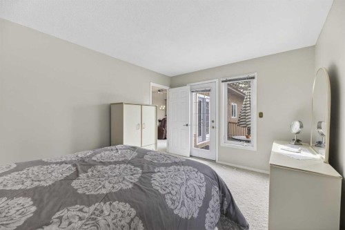 5350 57 Avenue, Olds, AB - Indoor Photo Showing Bedroom