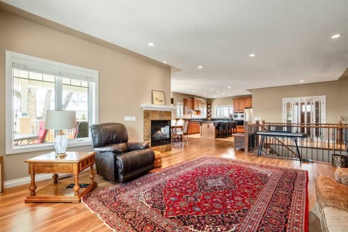 341 1 Avenue Se, Diamond Valley, AB - Indoor