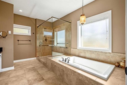 341 1 Avenue Se, Diamond Valley, AB - Indoor