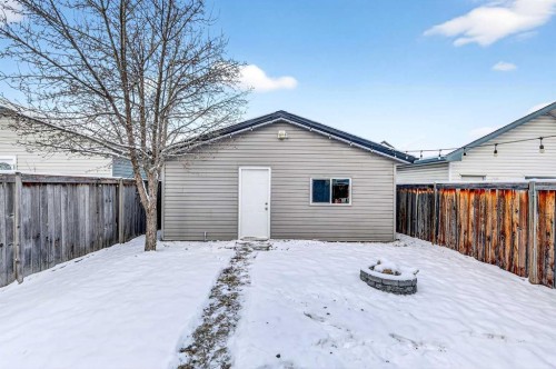 57 Everridge Way Sw, Calgary, AB - Outdoor With Exterior
