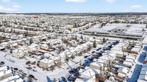 57 Everridge Way Sw, Calgary, AB - Outdoor