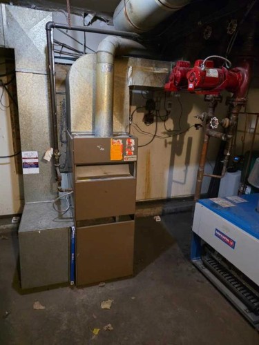 4503 73 Street Nw, Calgary, AB - Indoor Photo Showing Basement
