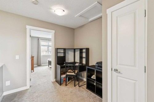 166 Legacy Common Se, Calgary, AB - Indoor