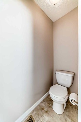 12 Kincora Mews Nw, Calgary, AB - Indoor Photo Showing Bathroom