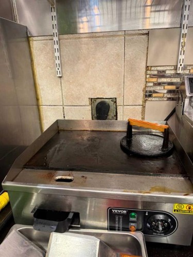 123 Downtown Lane, Calgary, AB 