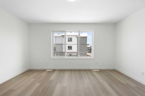 2235 81St Street Sw, Calgary, AB - Indoor Photo Showing Other Room