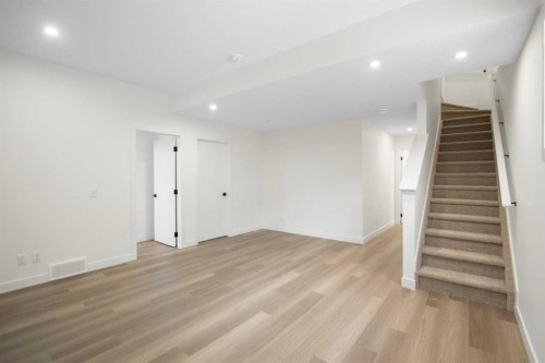 2235 81St Street Sw, Calgary, AB - Indoor Photo Showing Other Room