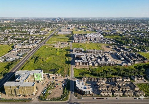 2235 81St Street Sw, Calgary, AB - Outdoor With View