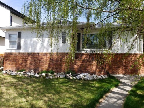 2828 25A Street Sw, Calgary, AB - Outdoor