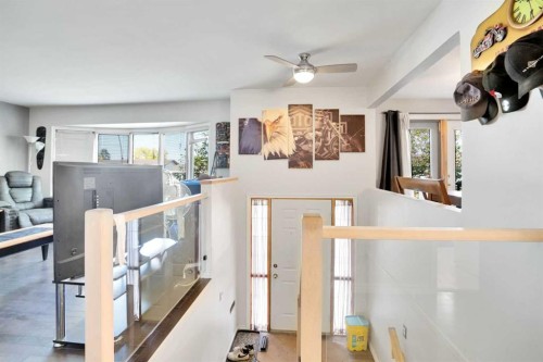 4764 Rundlewood Drive Ne, Calgary, AB - Indoor Photo Showing Other Room