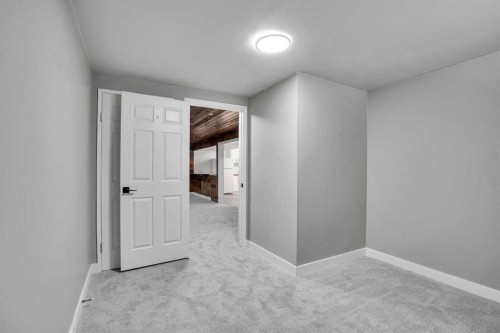 363 Templeside Circle Ne, Calgary, AB - Indoor Photo Showing Other Room