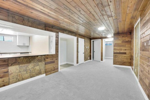363 Templeside Circle Ne, Calgary, AB - Indoor Photo Showing Other Room