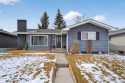 425 Woodland Crescent SE Calgary, AB T2J 1J7