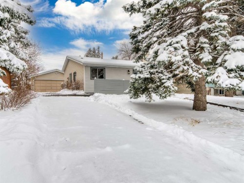 7723 Hunterview Drive Nw, Calgary, AB - Outdoor