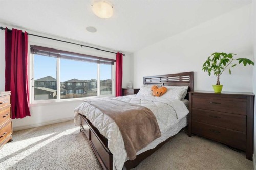 67 Evanspark Road Nw, Calgary, AB - Indoor Photo Showing Bedroom