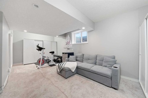 67 Evanspark Road Nw, Calgary, AB - Indoor