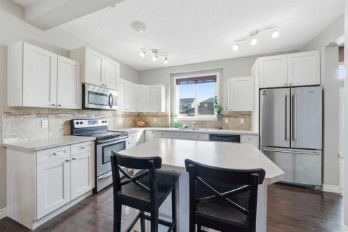 67 Evanspark Road Nw, Calgary, AB - Indoor Photo Showing Kitchen With Upgraded Kitchen