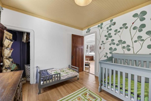 4625 47 Avenue, Olds, AB - Indoor Photo Showing Bedroom