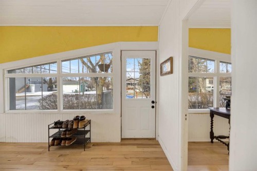 4625 47 Avenue, Olds, AB - Indoor Photo Showing Other Room