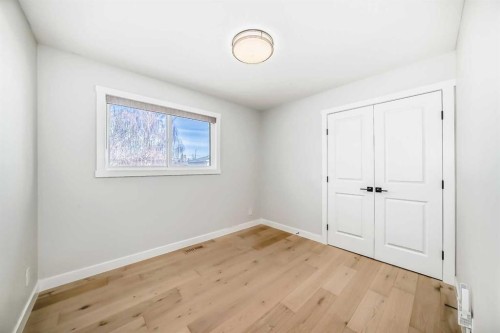 9215 Allison Drive Se, Calgary, AB - Indoor Photo Showing Other Room