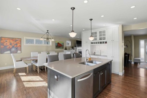 2013 22 Avenue Sw, Calgary, AB - Indoor Photo Showing Kitchen With Double Sink With Upgraded Kitchen