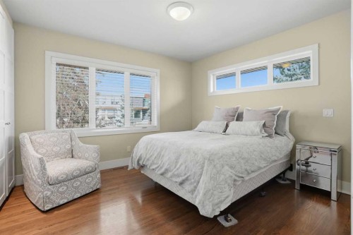 2013 22 Avenue Sw, Calgary, AB - Indoor Photo Showing Bedroom