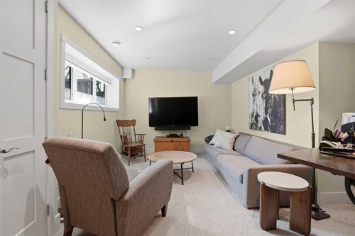 2013 22 Avenue Sw, Calgary, AB - Indoor