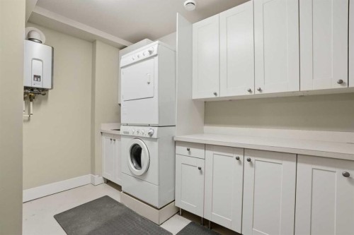 2013 22 Avenue Sw, Calgary, AB - Indoor Photo Showing Laundry Room