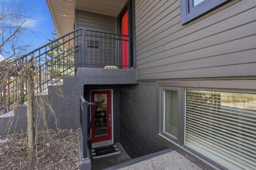 2013 22 Avenue Sw, Calgary, AB - Outdoor With Exterior