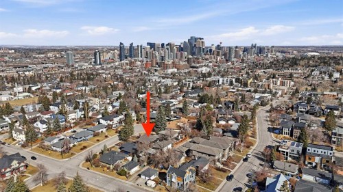 2013 22 Avenue Sw, Calgary, AB - Outdoor With View