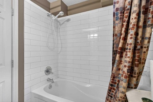 194 Arbour Meadows Close Nw, Calgary, AB - Indoor Photo Showing Bathroom