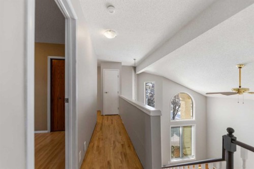 9 Mckenzie Place Se, Calgary, AB - Indoor Photo Showing Other Room
