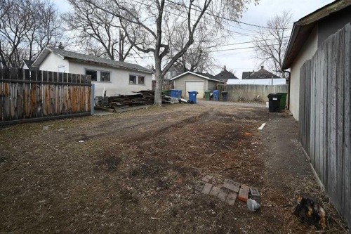 1024 18 Avenue Se, Calgary, AB - Outdoor