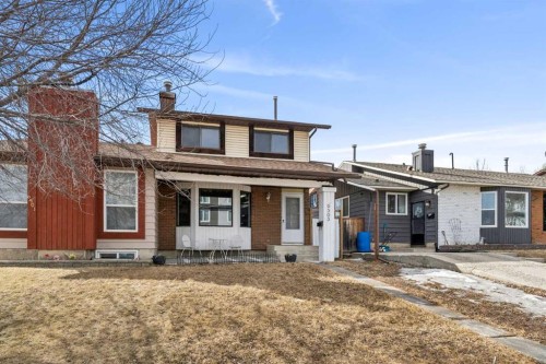 6503 Rundlehorn Drive Ne, Calgary, AB - Outdoor With Facade
