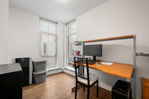 1206-450 8 Avenue Se, Calgary, AB - Indoor Photo Showing Office