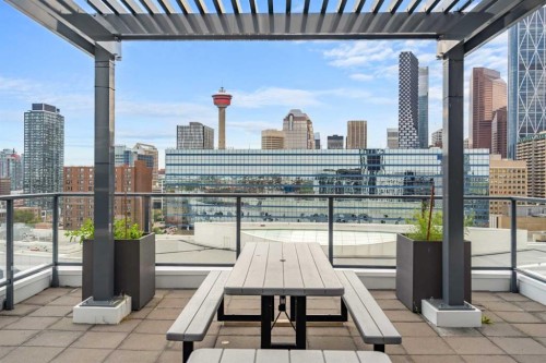 1206-450 8 Avenue Se, Calgary, AB - Outdoor