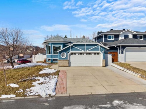 276 Riverside Mews Se, Calgary, AB - Outdoor