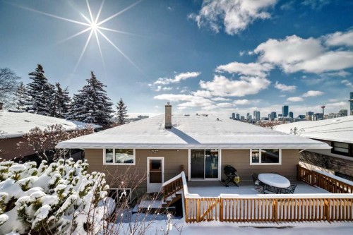 824 Bridge Crescent Ne, Calgary, AB - Outdoor