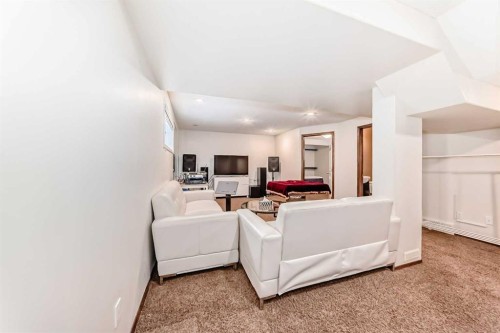 7 Tuscany Ridge Crescent Nw, Calgary, AB - Indoor